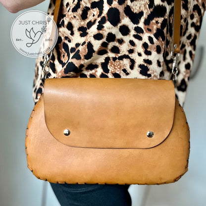 The Real Leather No-Stitch Purse: Timeless Elegance